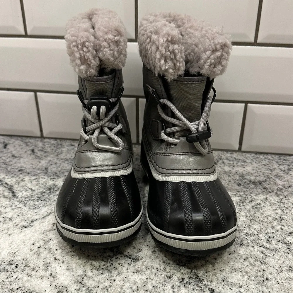 Sorel Kids 12 Yoot Pac Nylon Snow Boots Gray Black Waterproof Faux Fur Winter